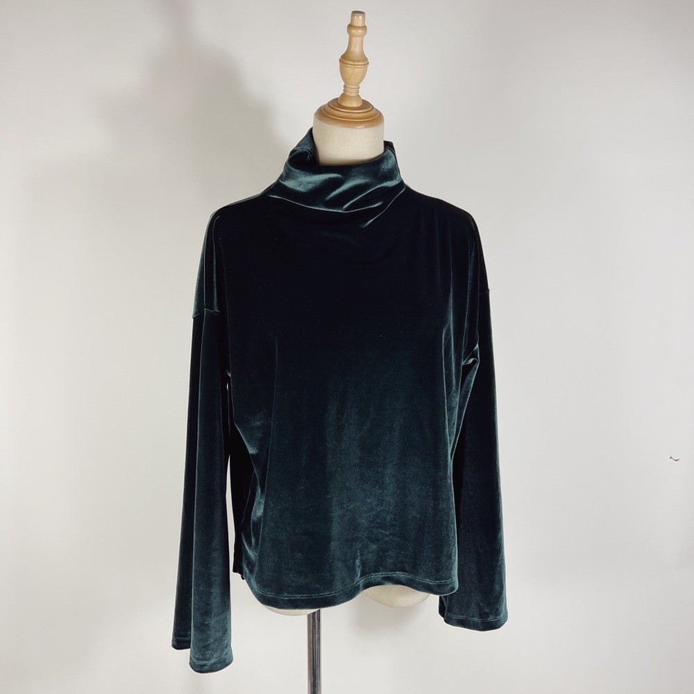 VICTORIA SPORT Dark Green Velvet Funnel Neck Boxy Long Sleeve Top Small